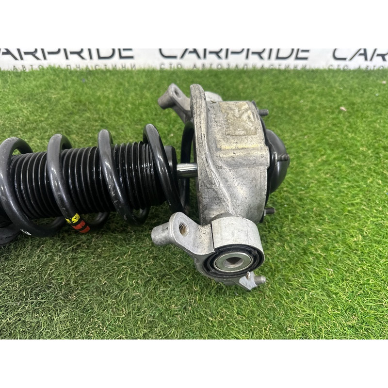 Амортизатор в сборе (подвеска) Volkswagen Touareg NF 2015 3.6 CGRA 7P6513029BG
