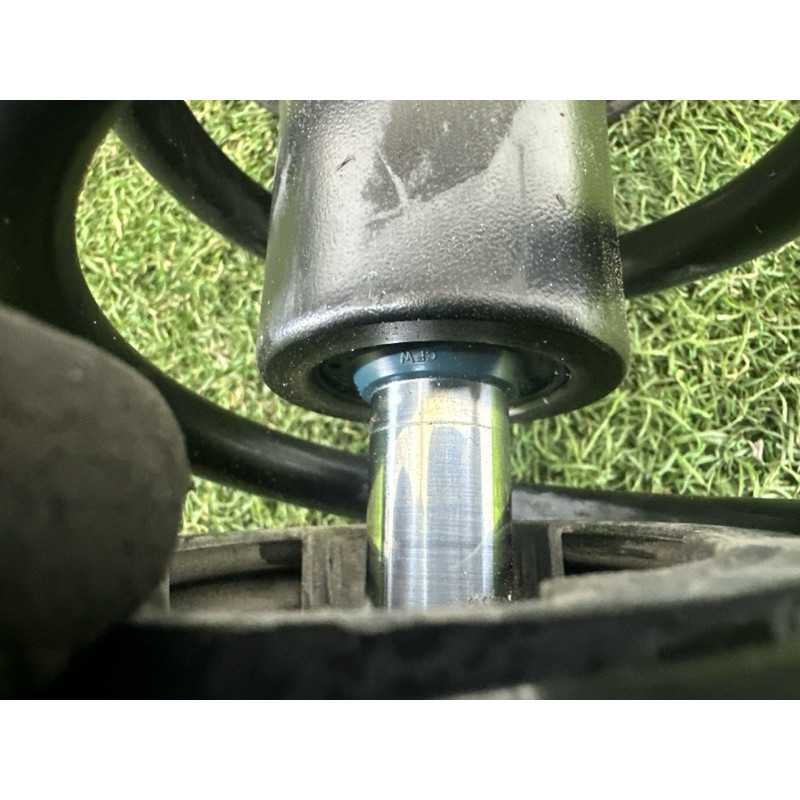 Амортизатор в сборе (подвеска) Volkswagen Touareg NF 2015 3.6 CGRA 7P6513029BG
