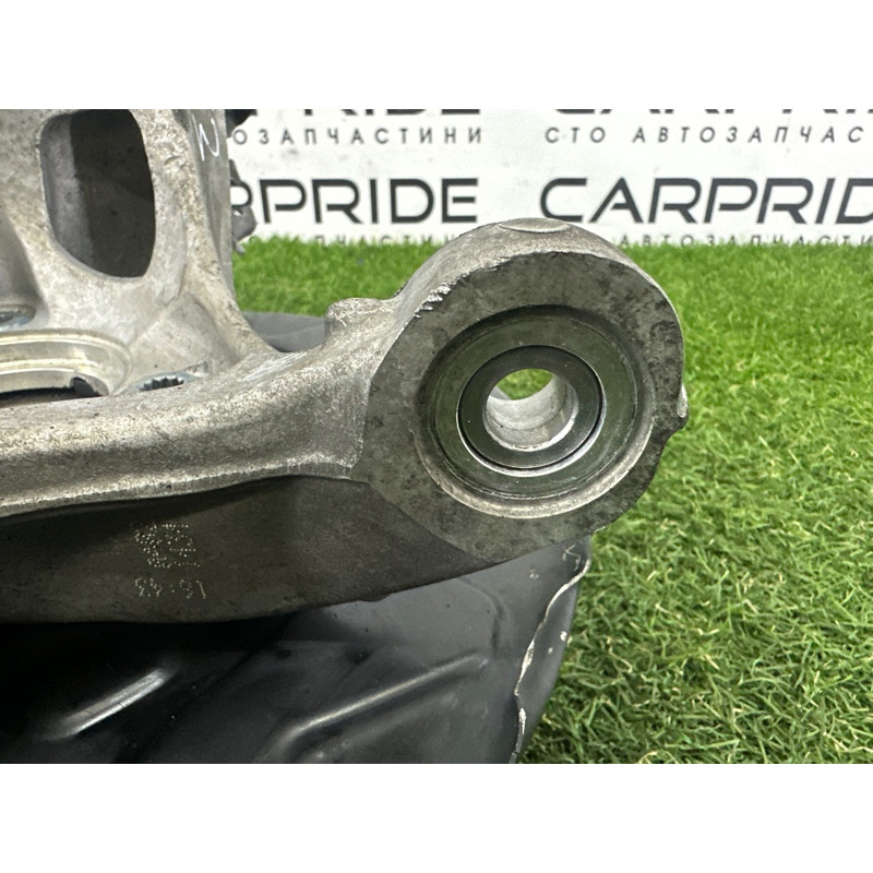 Поворотный кулак (подвеска) AUDI A3 8V 2015 1.8 CNSB 5Q0407254A