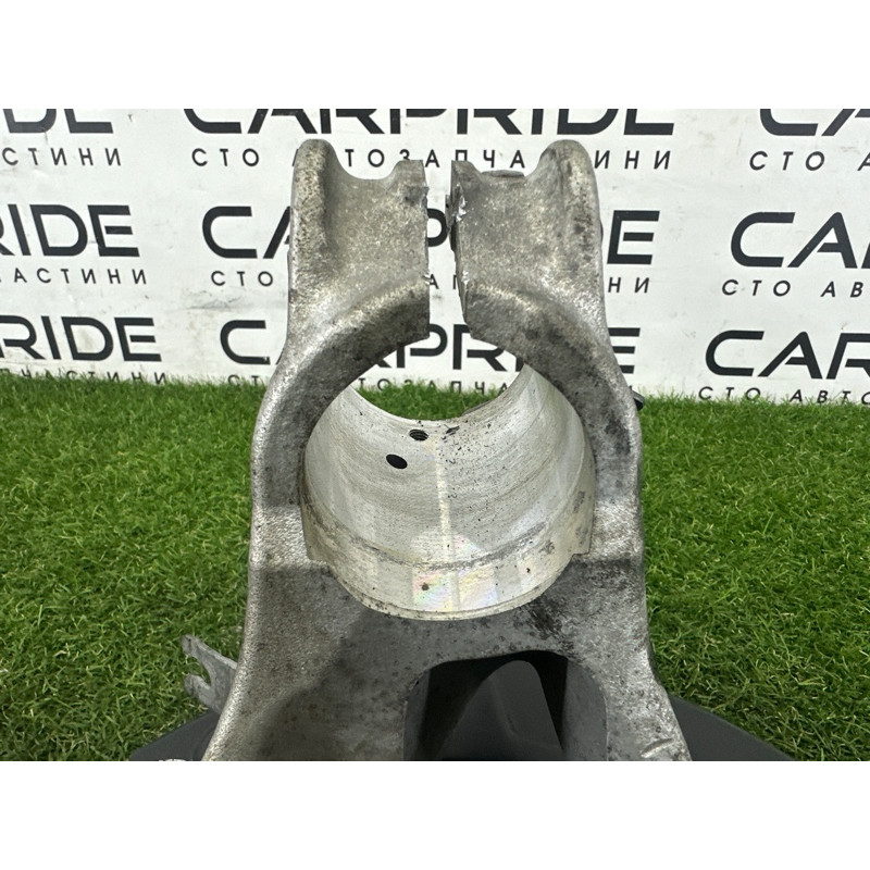 Поворотный кулак (подвеска) AUDI A3 8V 2015 1.8 CNSB 5Q0407254A