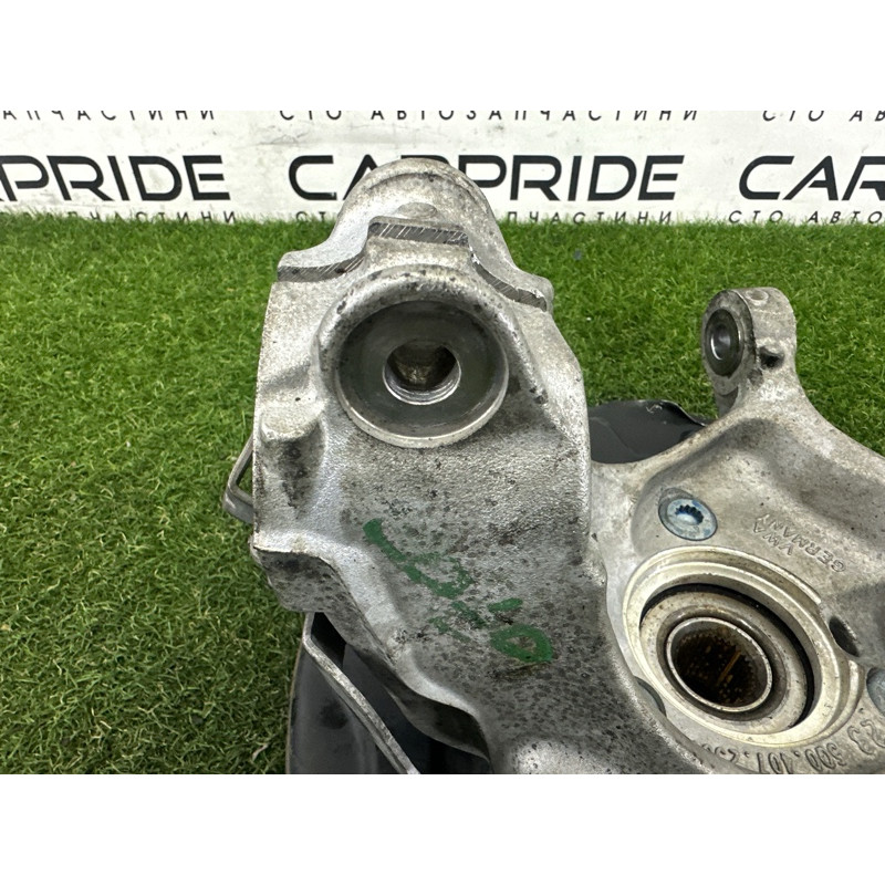 Поворотный кулак (подвеска) AUDI A3 8V 2015 1.8 CNSB 5Q0407254A