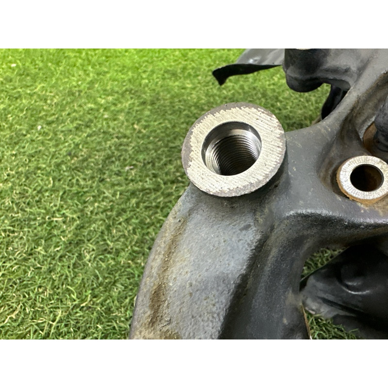 Цапфа подвески (подвеска) AUDI A3 8V 2015 1.8 CNSB 5Q0505436F