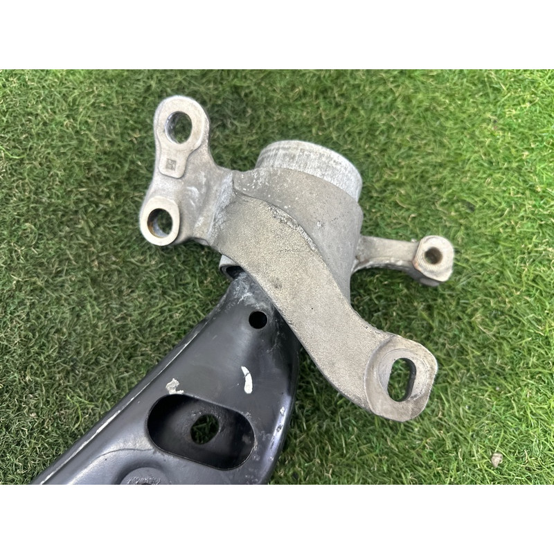 Рычаг подвески (подвеска) BMW X1 F48 2016 2.0 B46B20 31126879843