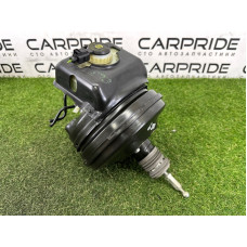 Вакуумный усилитель тормозов в сборе