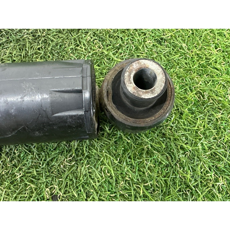 Амортизатор (подвеска) Nissan Rogue T32 2016 2.5 QR25DE E62104BA1C