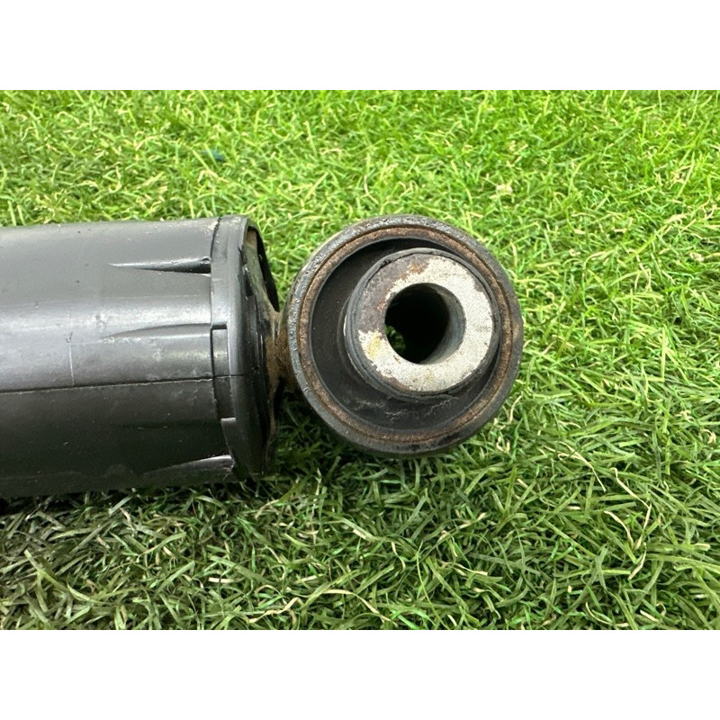 Амортизатор (подвеска) Nissan Rogue T32 2016 2.5 QR25DE E62104BA1C