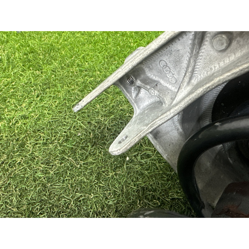 Амортизатор в сборе (подвеска) AUDI A4 B8 2012 2.0 CAEB 8K0413031CH