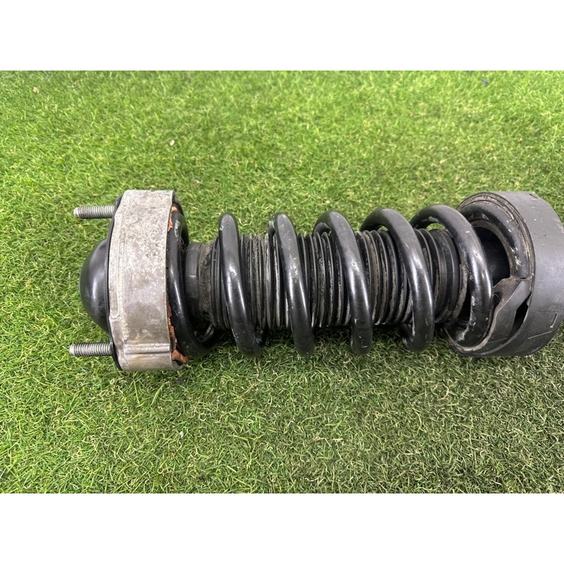 Амортизатор в сборе (подвеска) Volkswagen Touareg NF 2015 3.6 CGRA 7P6413032AQ