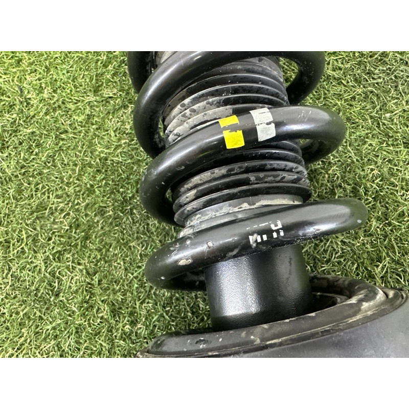 Амортизатор в сборе (подвеска) Volkswagen Touareg NF 2015 3.6 CGRA 7P6413032AQ