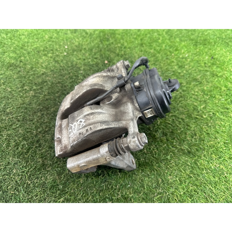 Суппорт тормозной (тормозная система) AUDI Q7 4M 2017 3.0 CREC 4M0615404A