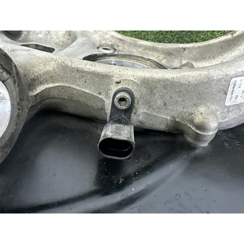 Поворотный кулак (подвеска) AUDI Q7 4M 2017 3.0 CREC 4M0407253J