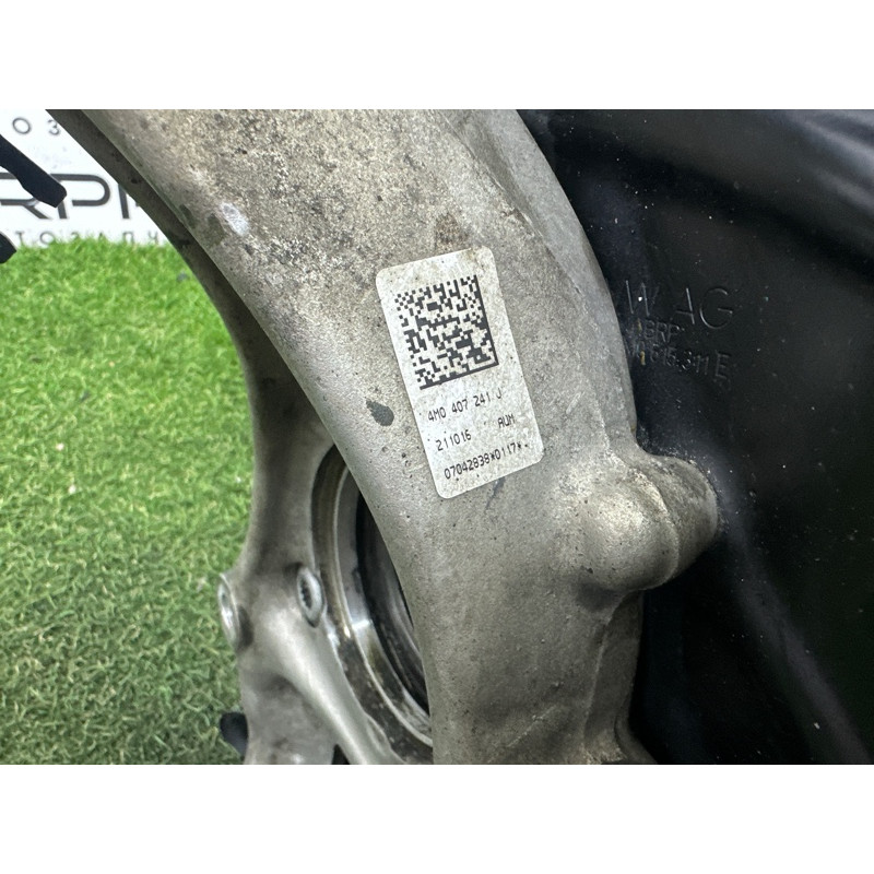 Поворотный кулак (подвеска) AUDI Q7 4M 2017 3.0 CREC 4M0407253J