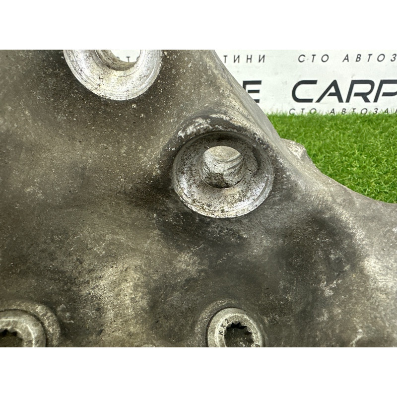 Поворотный кулак (подвеска) BMW 7-series F01 2011 3.0 N54 31216775768