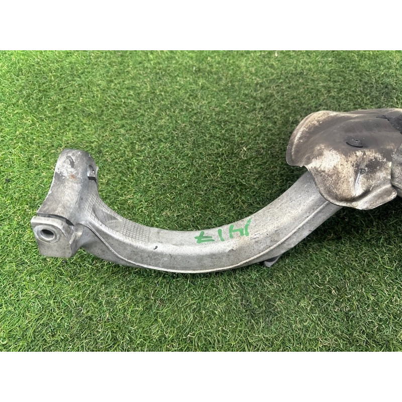 Поворотный кулак (подвеска) AUDI A4 B8 2012 2.0 CAEB 8K0407254AA