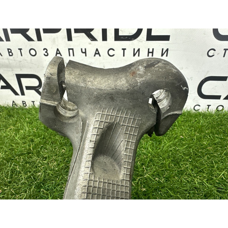 Поворотный кулак (подвеска) AUDI A4 B8 2012 2.0 CAEB 8K0407254AA