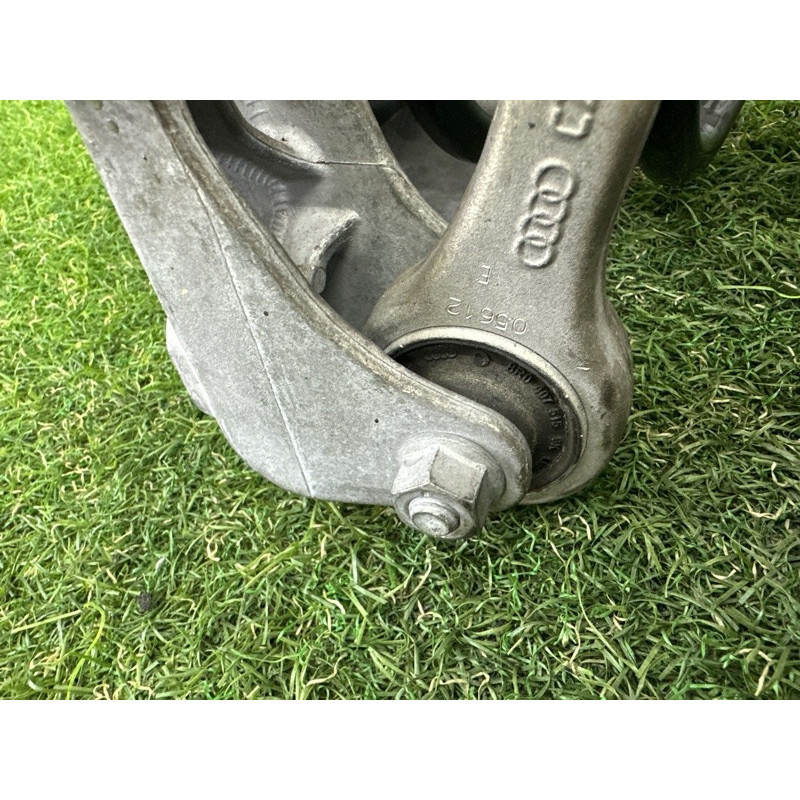 Амортизатор в сборе (подвеска) AUDI Q5 8R 2012 2.0 CAEB 8R0413031F