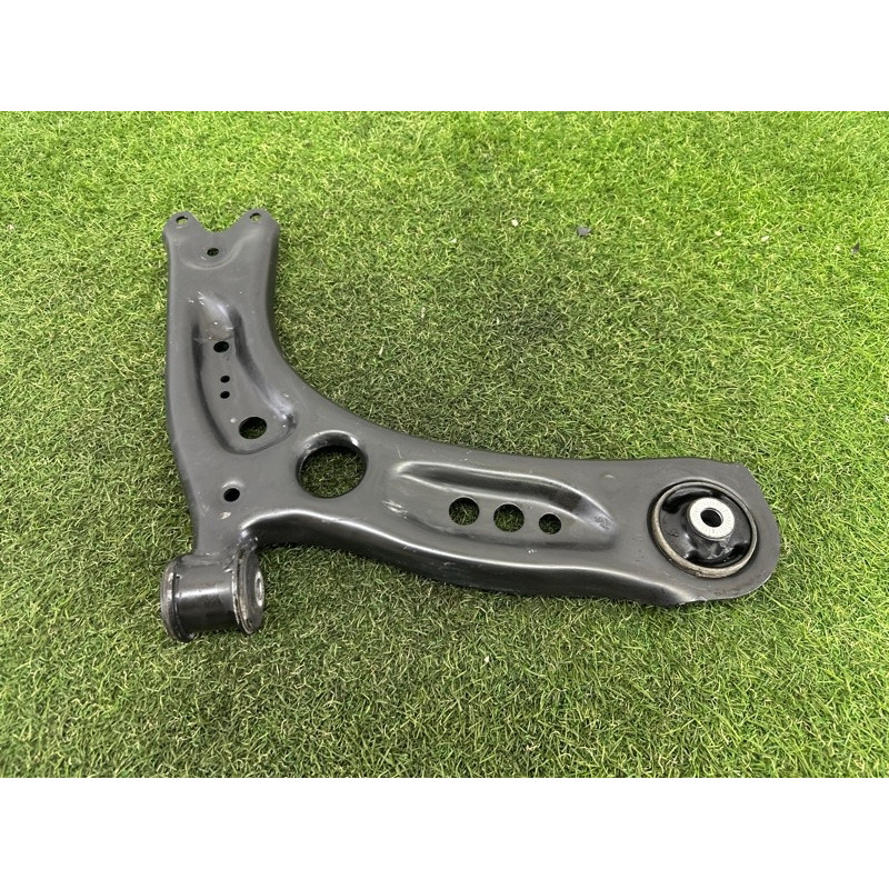 Рычаг подвески (подвеска) AUDI A3 8V 2015 1.8 CNSB 5Q0407152J