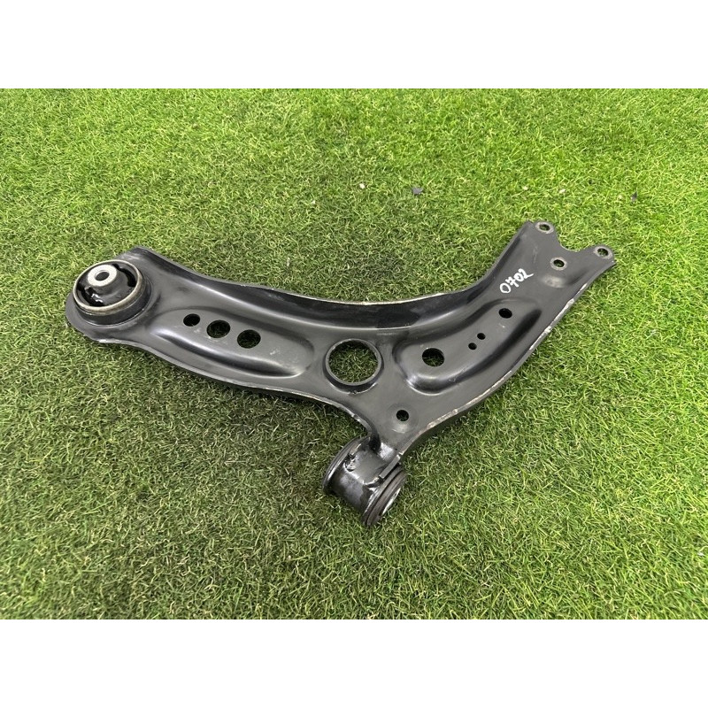 Рычаг подвески (подвеска) AUDI A3 8V 2015 1.8 CNSB 5Q0407152J