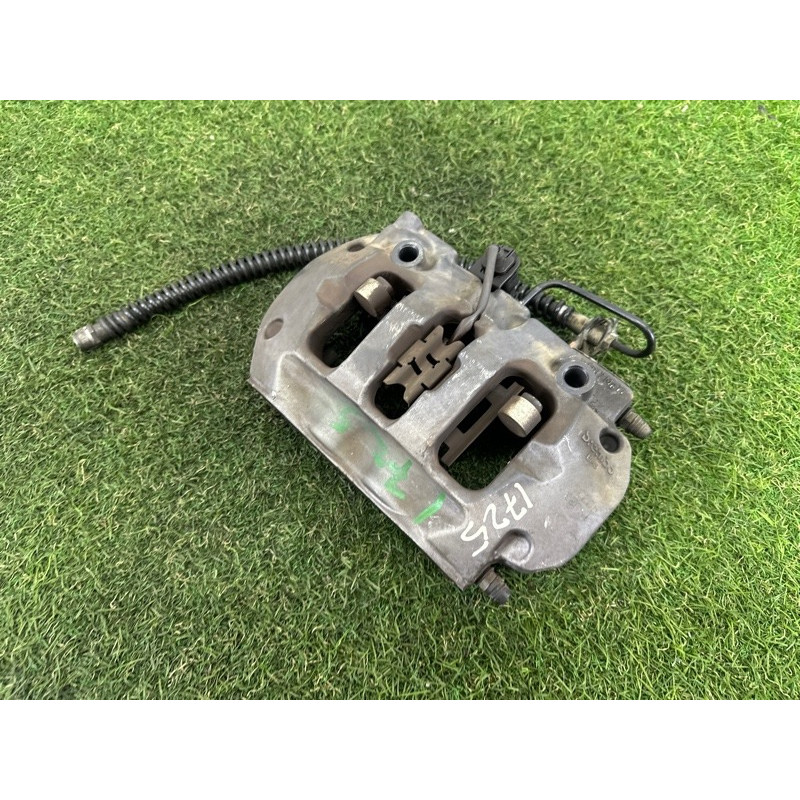 Суппорт тормозной (тормозная система) Volkswagen Touareg NF 2015 3.6 CGRA 7P6615423D