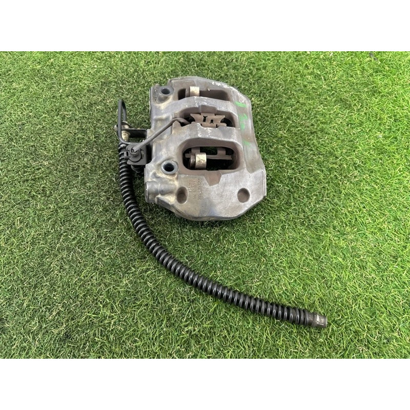 Суппорт тормозной (тормозная система) Volkswagen Touareg NF 2015 3.6 CGRA 7P6615423D