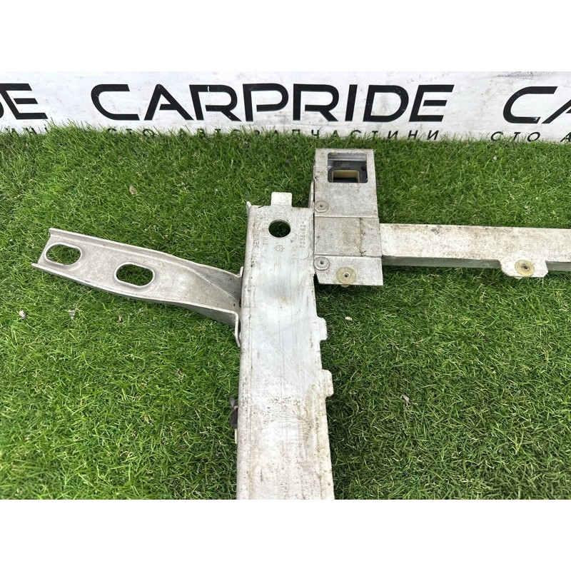 Кронштейн радиатора (кузов и элементы) BMW X1 F48 2016 2.0 B46B20 51117301605