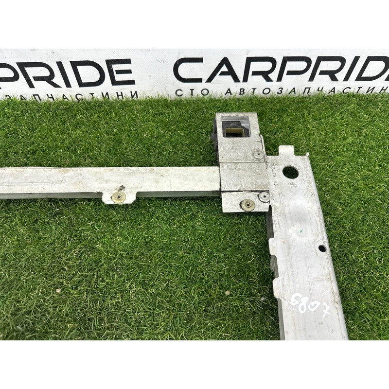 Кронштейн радиатора (кузов и элементы) BMW X1 F48 2016 2.0 B46B20 51117301605