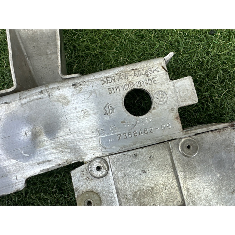 Кронштейн радиатора (кузов и элементы) BMW X1 F48 2016 2.0 B46B20 51117301605