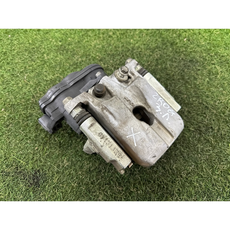 Суппорт тормозной (тормозная система) Nissan Rogue T33 2021 2.5 PR25DD D40106RA0C