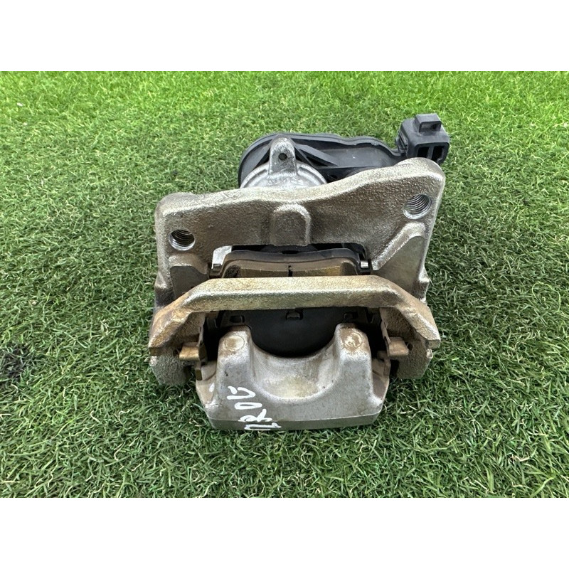 Суппорт тормозной (тормозная система) Nissan Rogue T33 2021 2.5 PR25DD D40106RA0C