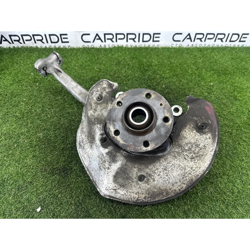 Поворотный кулак (подвеска) AUDI A4 B8 2012 2.0 CAEB 8K0407253AA