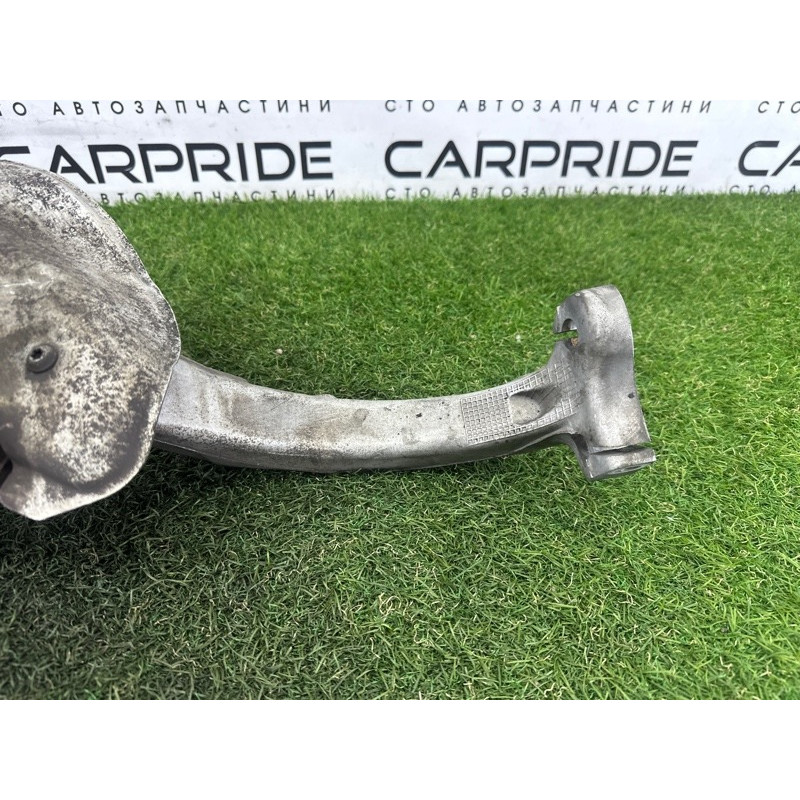Поворотный кулак (подвеска) AUDI A4 B8 2012 2.0 CAEB 8K0407253AA