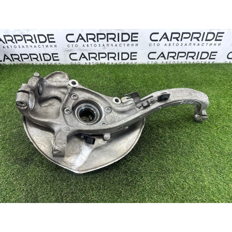 Поворотный кулак (подвеска) AUDI A4 B8 2012 2.0 CAEB 8K0407253AA