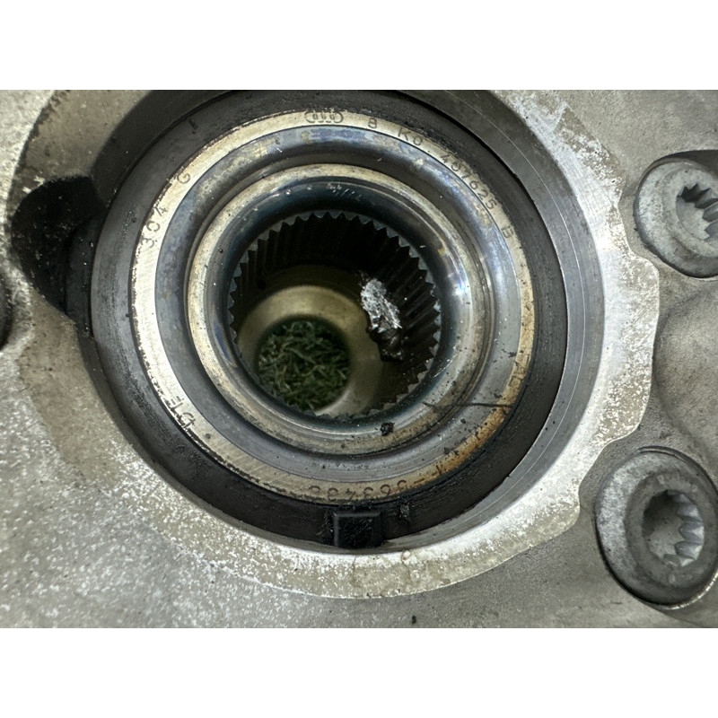 Поворотный кулак (подвеска) AUDI A4 B8 2012 2.0 CAEB 8K0407253AA