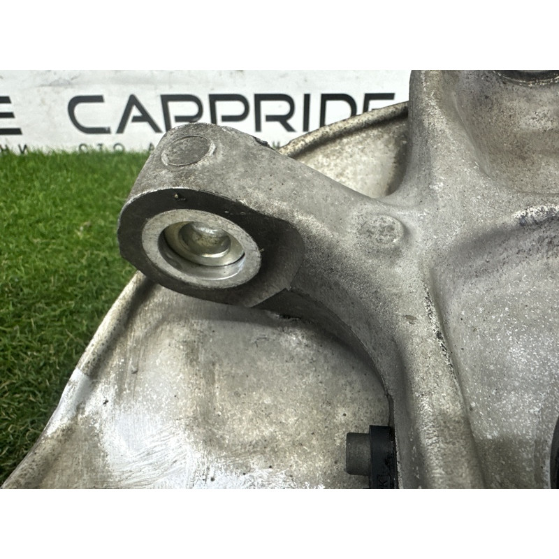 Поворотный кулак (подвеска) AUDI A4 B8 2012 2.0 CAEB 8K0407253AA