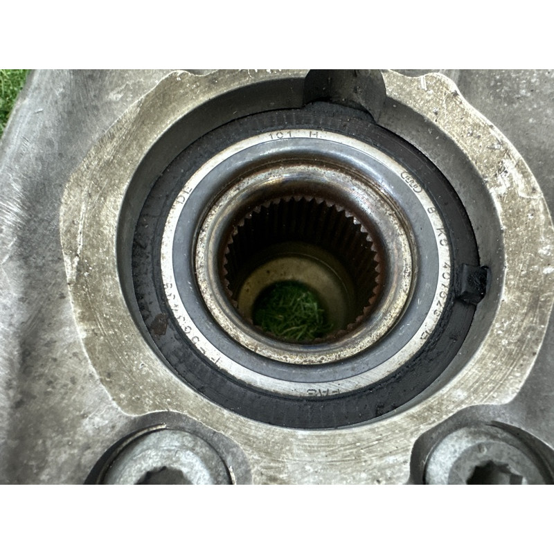 Поворотный кулак (подвеска) AUDI Q5 8R 2012 2.0 CAEB 8K0407254AB