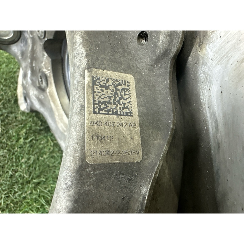 Поворотный кулак (подвеска) AUDI Q5 8R 2012 2.0 CAEB 8K0407254AB