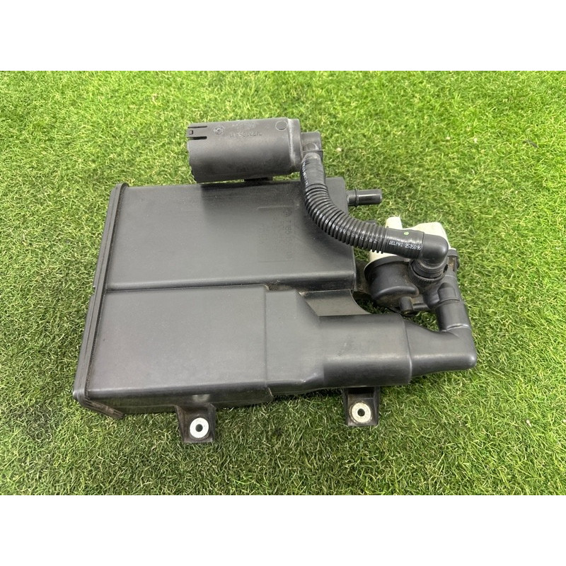 Абсорбер топливный (топливная система) BMW X5 E70 2011 3.0 N55B30 16137224859