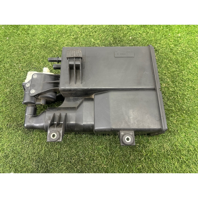 Абсорбер топливный (топливная система) BMW X5 E70 2011 3.0 N55B30 16137224859