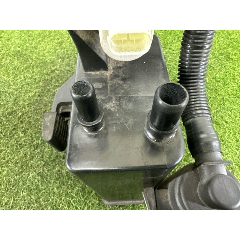 Абсорбер топливный (топливная система) BMW X5 E70 2011 3.0 N55B30 16137224859