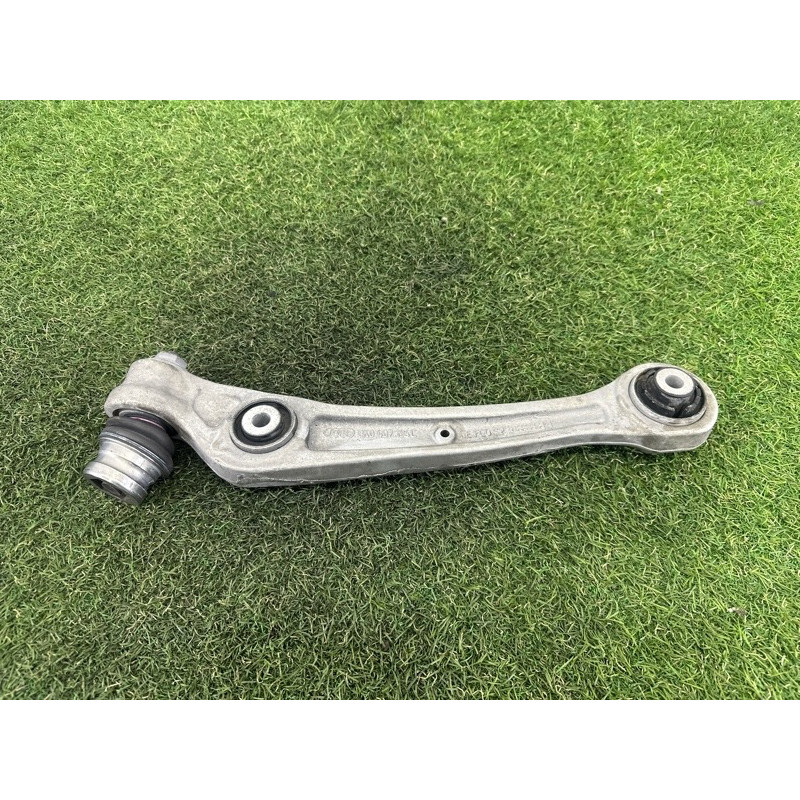 Рычаг подвески (подвеска) AUDI A4 B8 2012 2.0 CAEB 8K0407152D