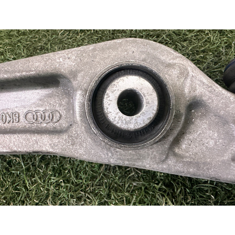 Рычаг подвески (подвеска) AUDI A4 B8 2012 2.0 CAEB 8K0407152D