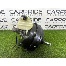 Вакуумный усилитель тормозов в сборе