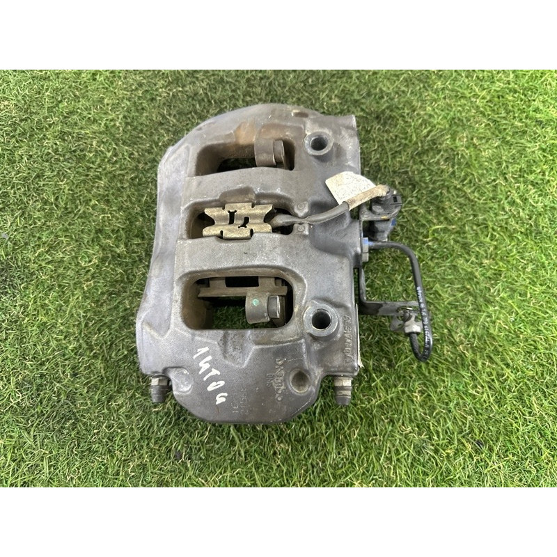 Суппорт тормозной (тормозная система) Volkswagen Touareg NF 2015 3.6 CGRA 7P6615423E