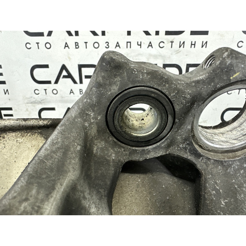 Поворотный кулак (подвеска) AUDI Q5 8R 2012 2.0 CAEB 8K0407254AB