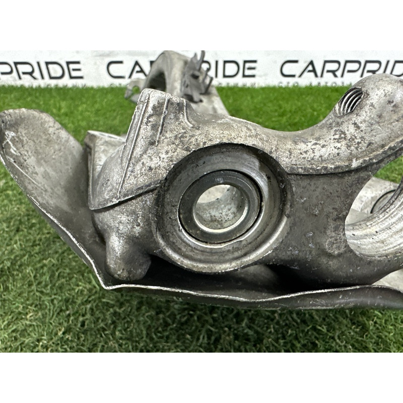 Поворотный кулак (подвеска) AUDI A4 B8 2012 2.0 CAEB 8K0407253AA