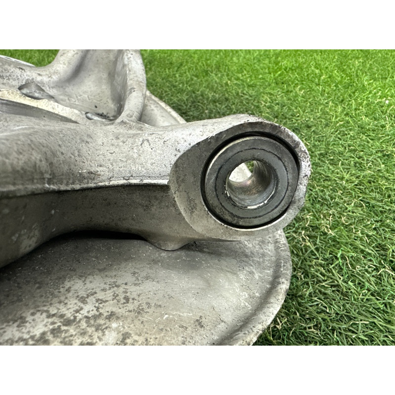 Поворотный кулак (подвеска) AUDI A4 B8 2012 2.0 CAEB 8K0407253AA