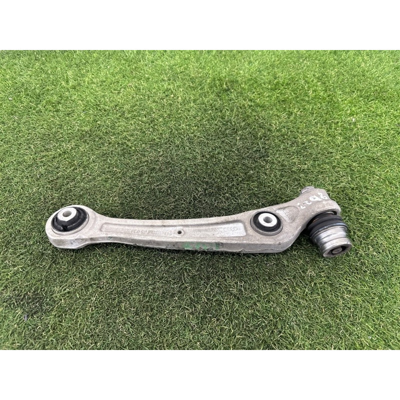 Рычаг подвески (подвеска) AUDI A4 B8 2012 2.0 CAEB 8K0407151F