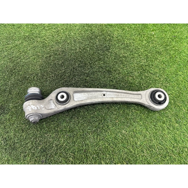 Рычаг подвески (подвеска) AUDI A4 B8 2012 2.0 CAEB 8K0407151F