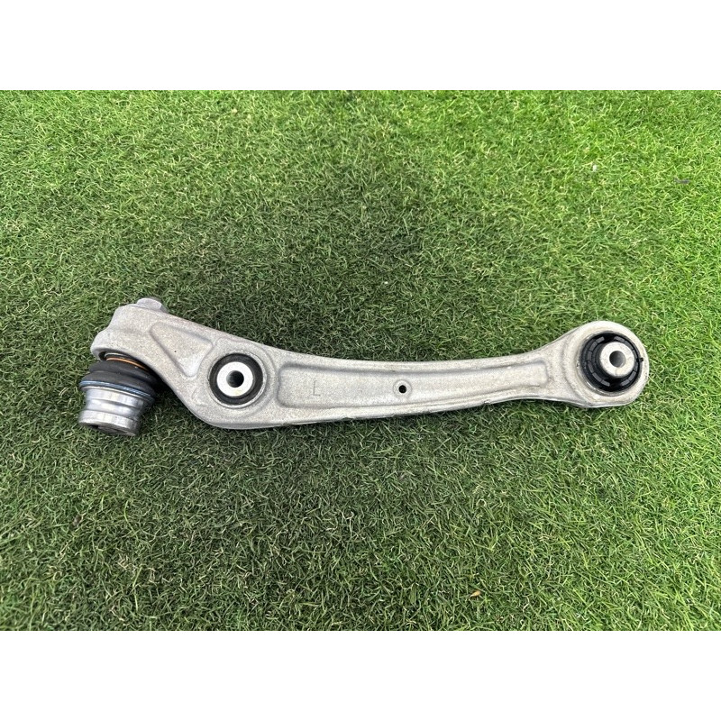 Рычаг подвески (подвеска) AUDI A4 B8 2012 2.0 CAEB 8K0407151F