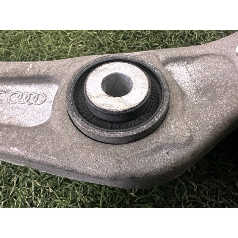 Рычаг подвески (подвеска) AUDI A4 B8 2012 2.0 CAEB 8K0407151F